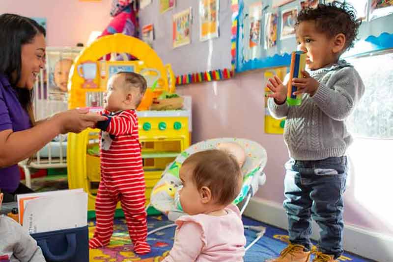 infants standing and sitting